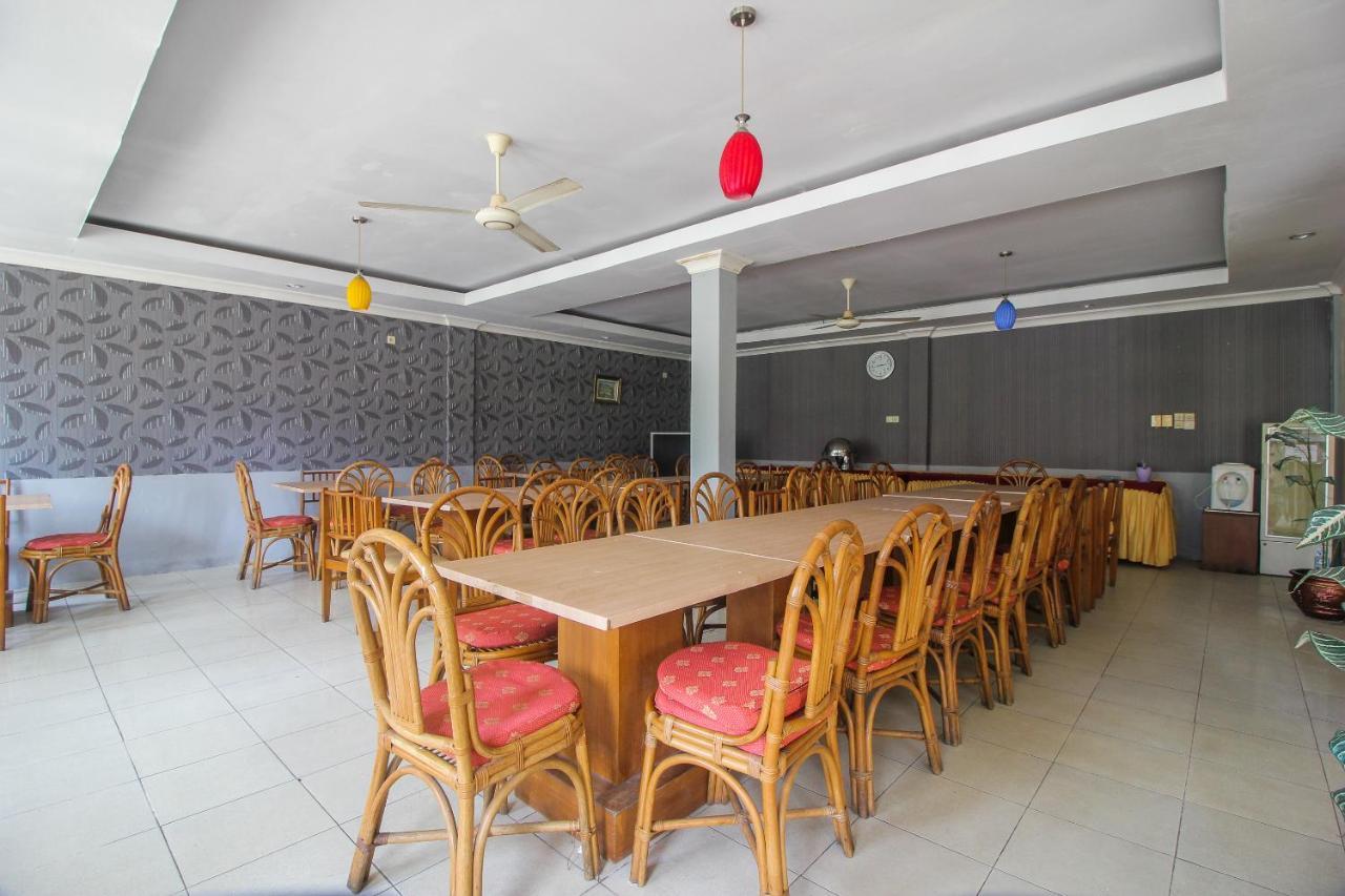 SPOT ON 2809 Hotel Yasmin Siak Sri Indrapura Exterior foto